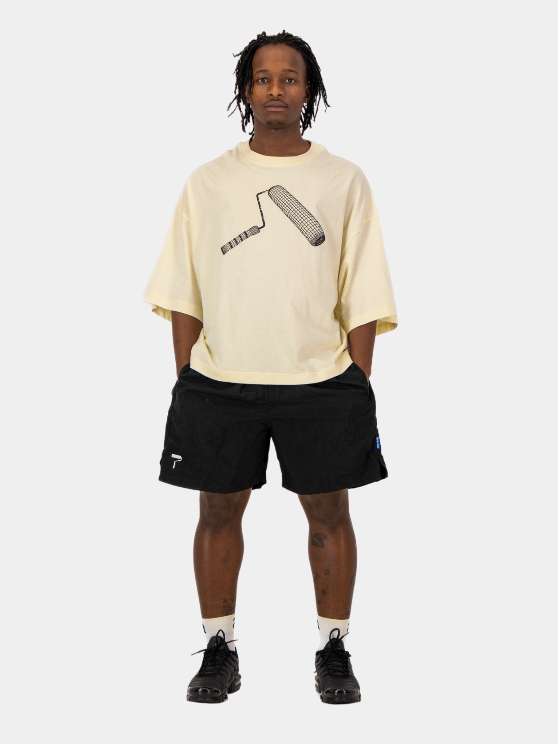 Roller Brush Milk Tee