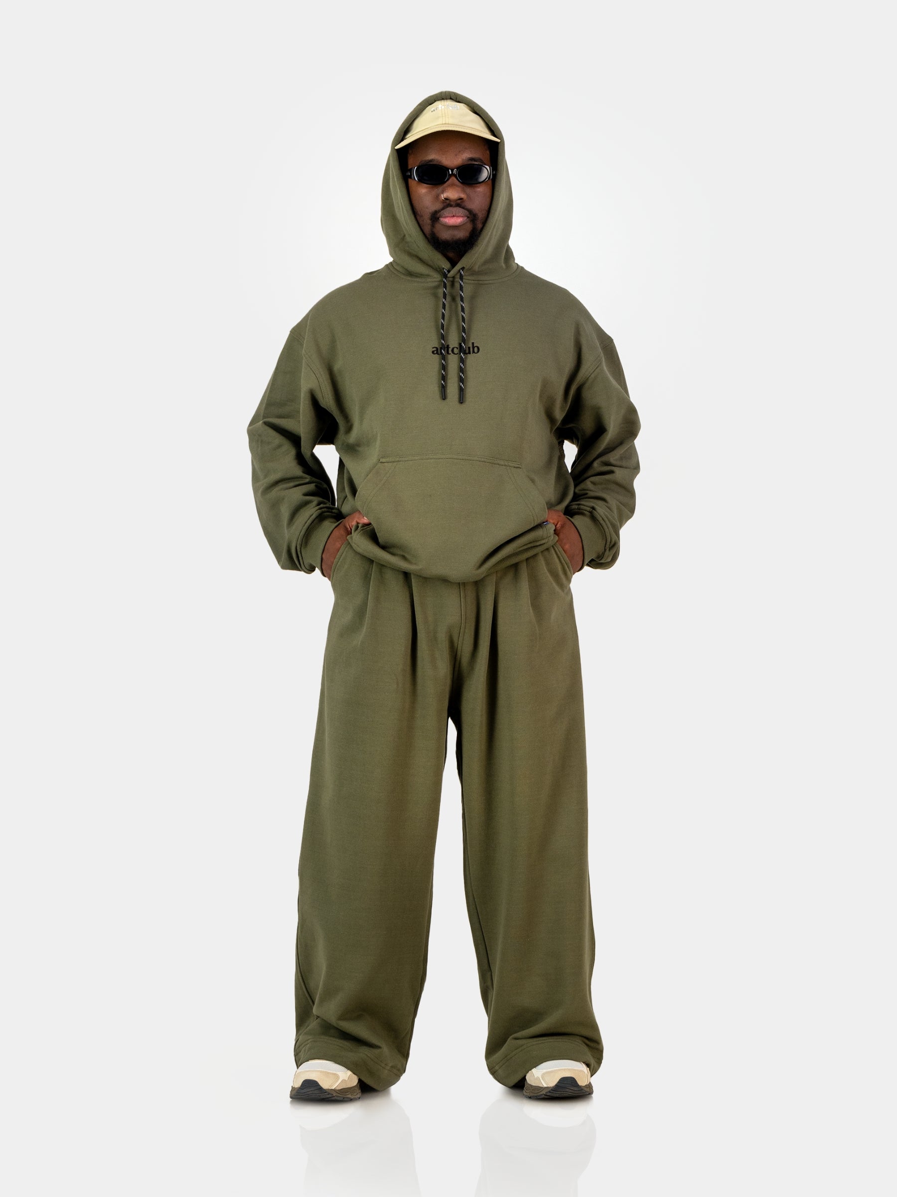 Studio Hoodie - Olive