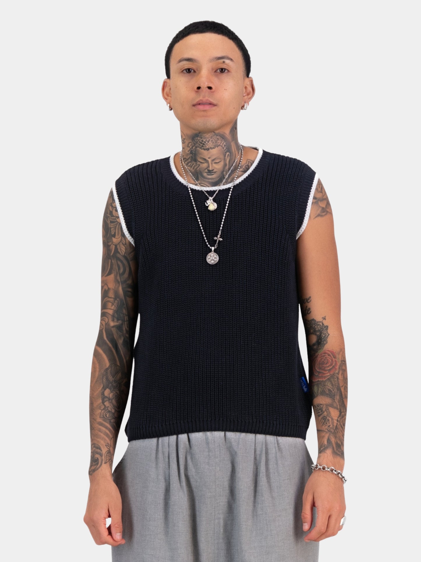 Knitwear Vest - Black with cream edge