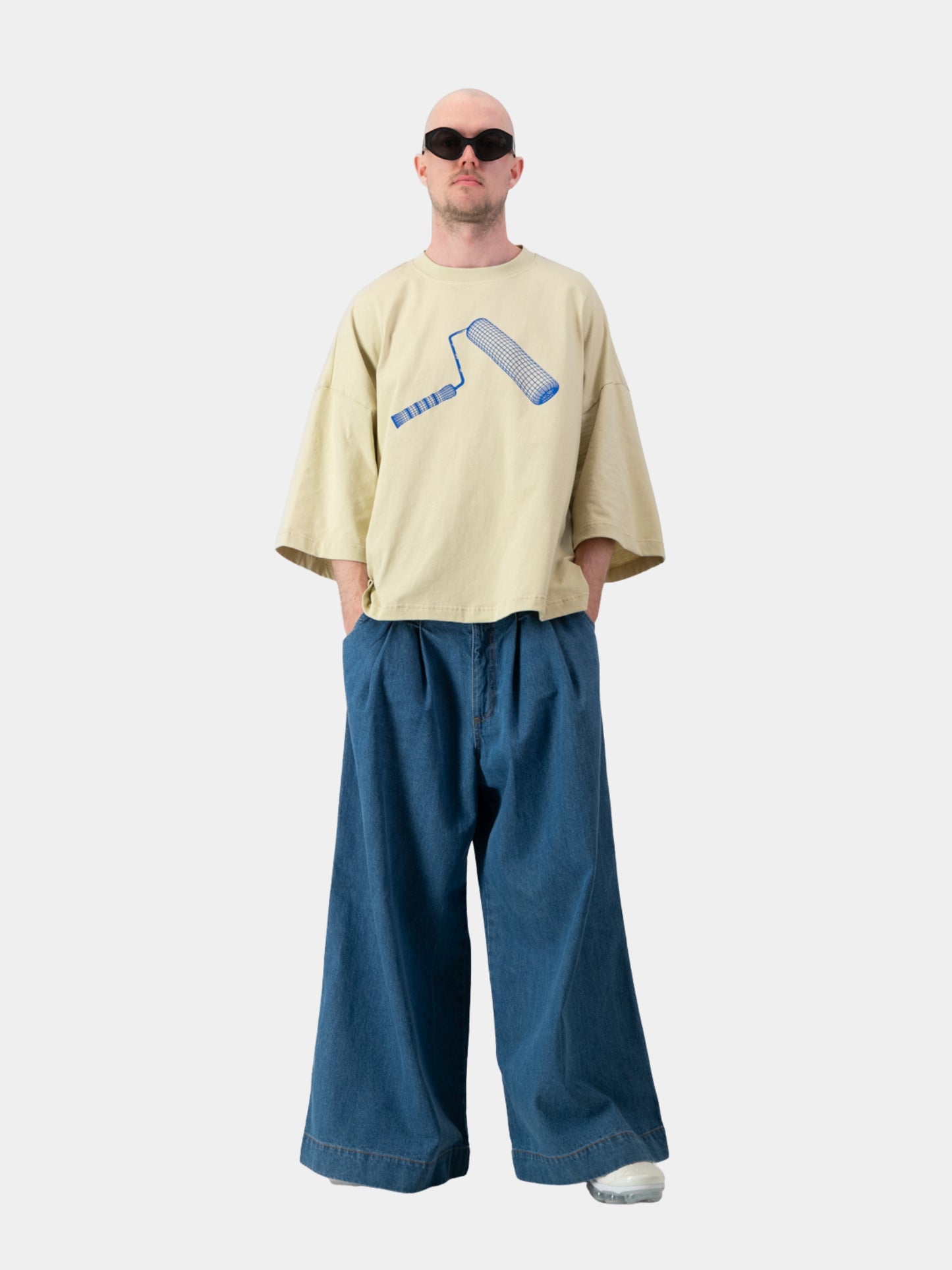 Roller Brush Stone Tee