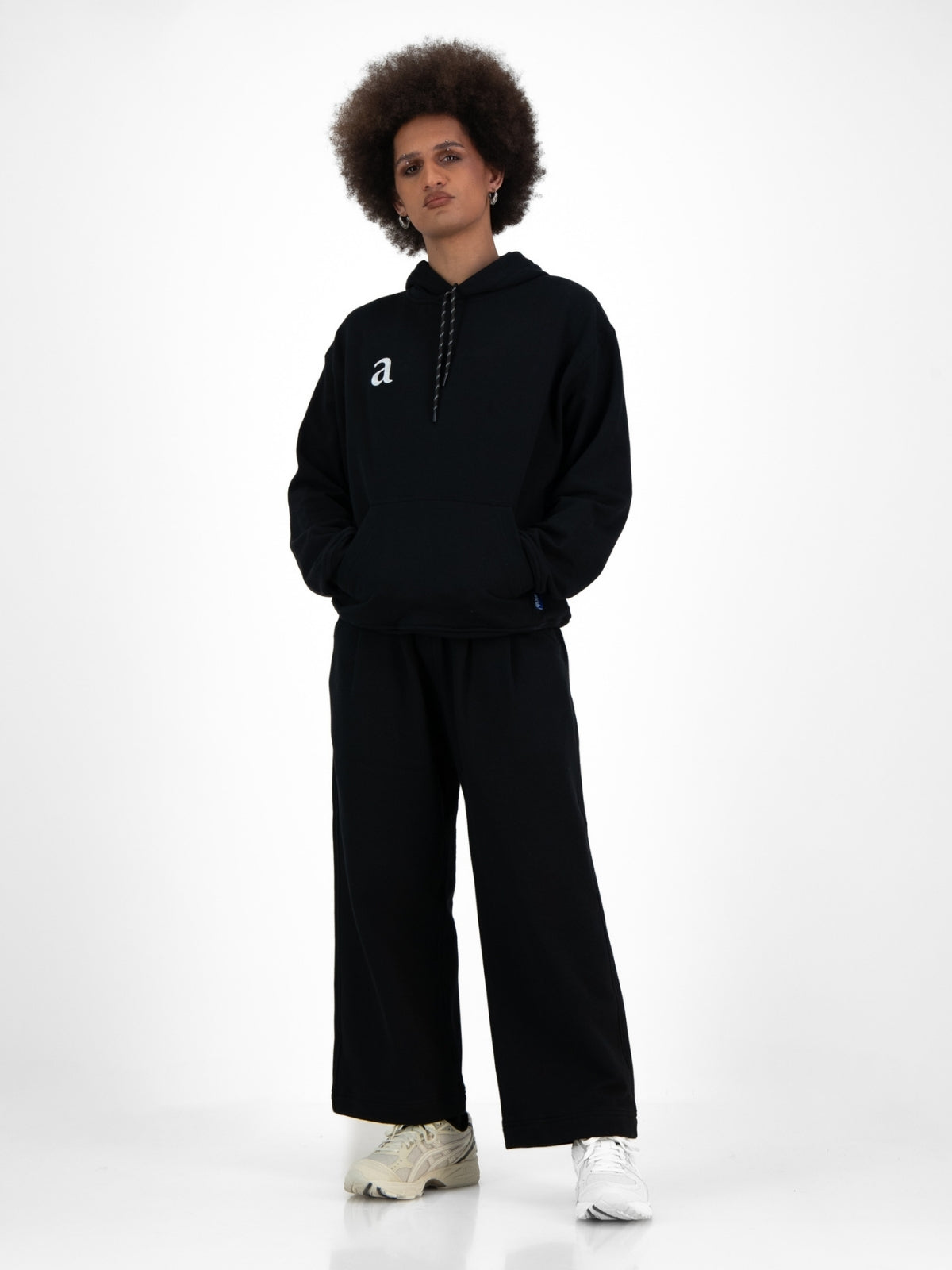 Cropped Cocoon Track- Black.