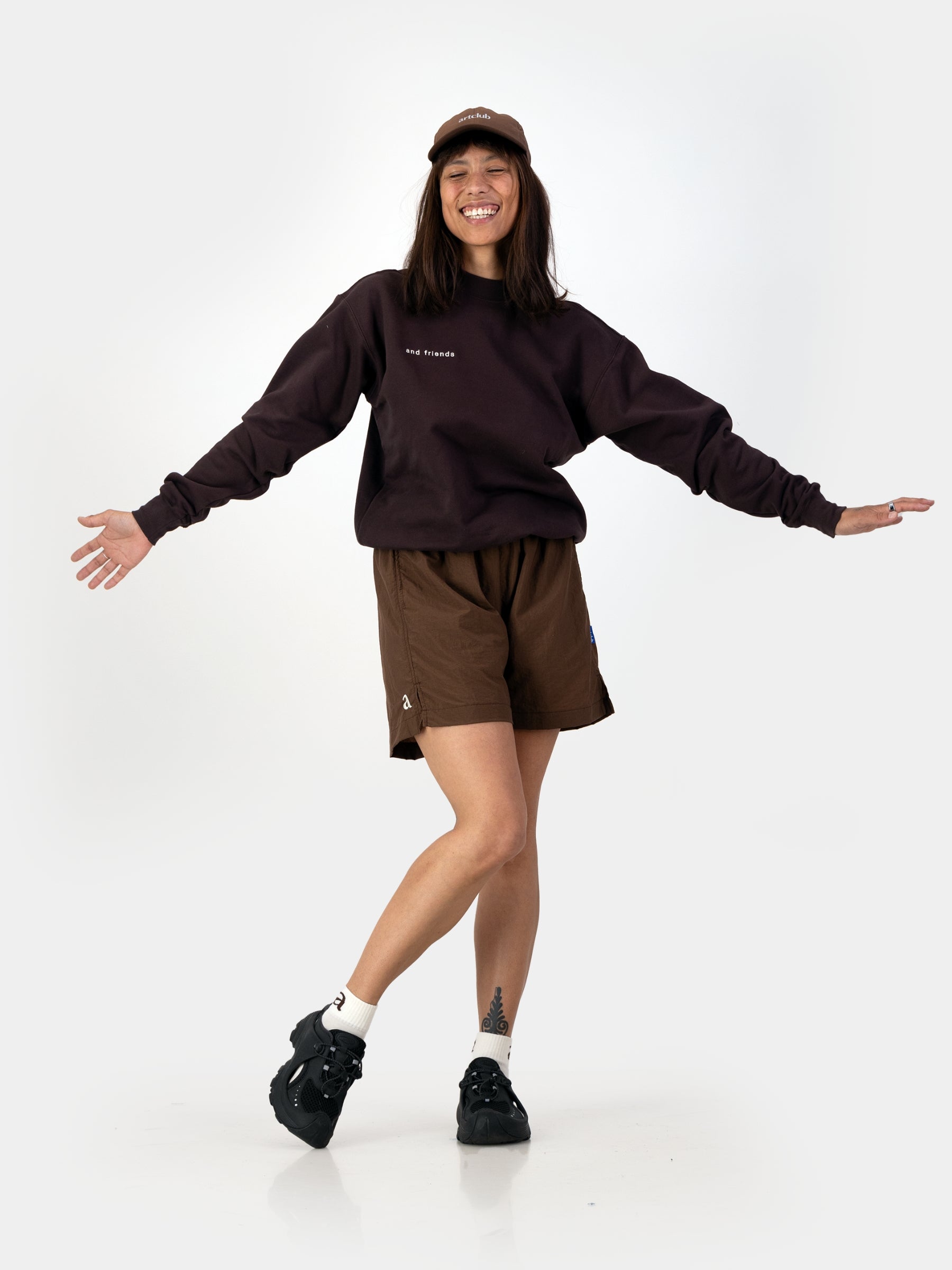 'and friends' Sweater - Chocolate