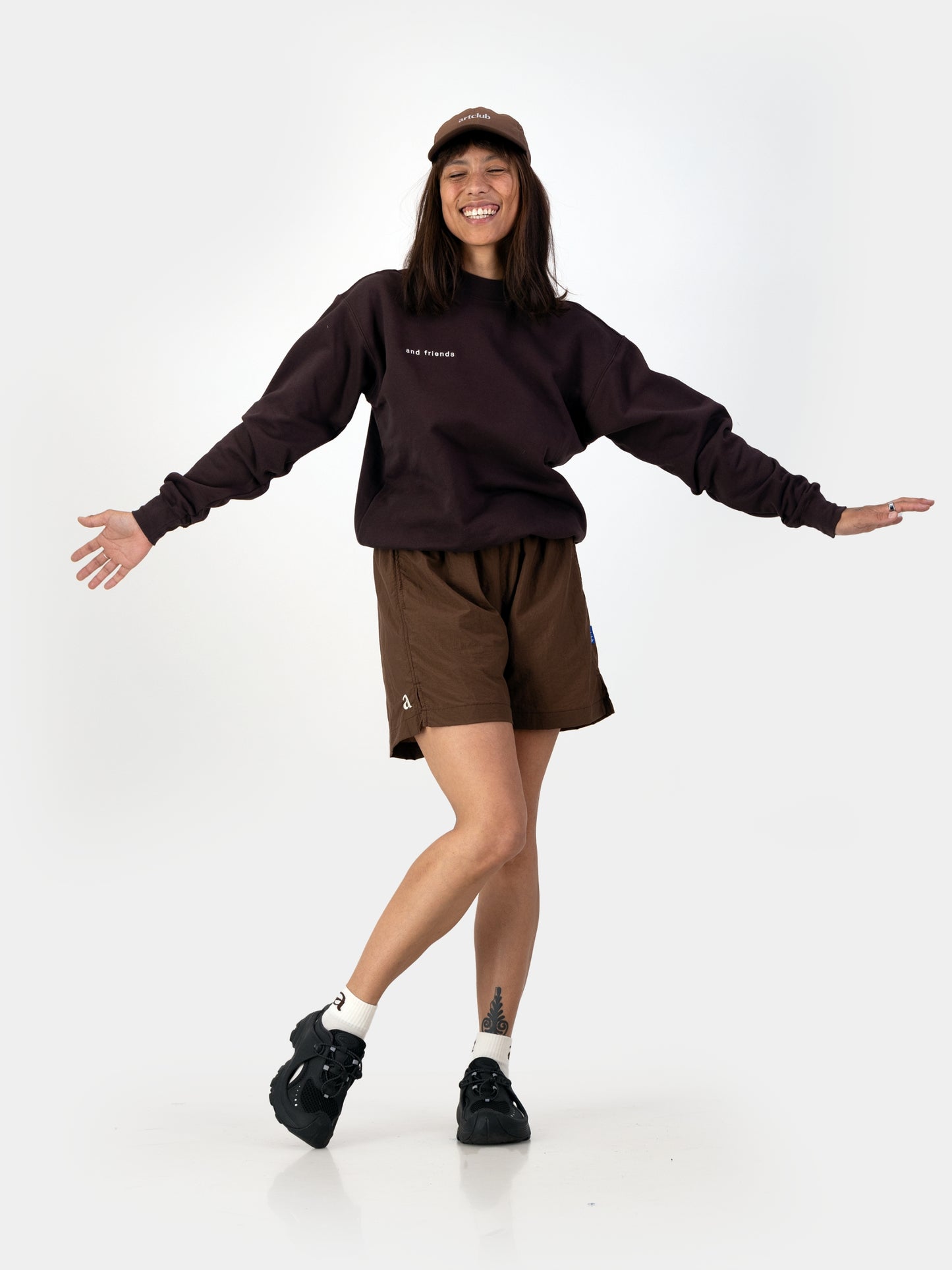 'and friends' Sweater - Chocolate